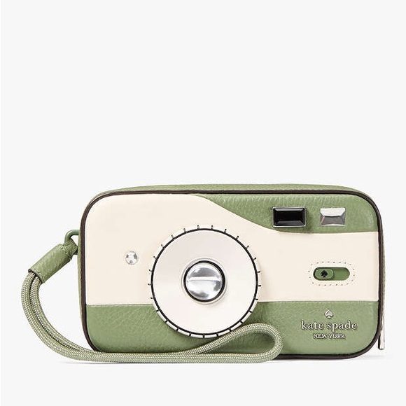 ♠️kate spade Picture This 3D Camera Wristlet, Cedar Stand Green NWT